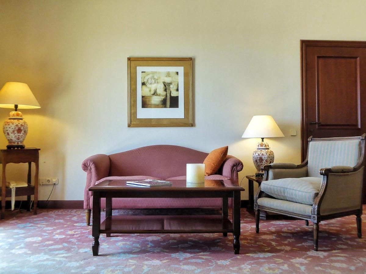 Termes Montbrio Hotel & Spa Montbrió del Camp Esterno foto